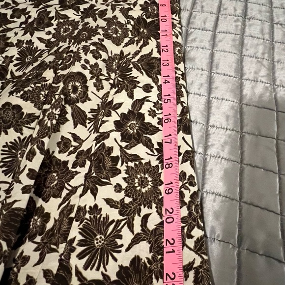 Ann Taylor size 4 brown and cream skirt - Picture 7 of 7